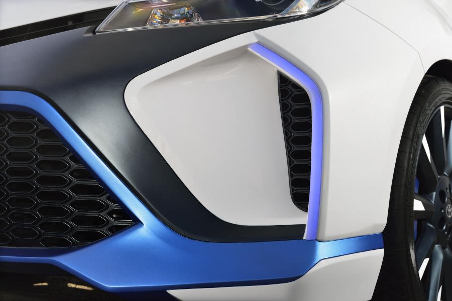 Детали экстерьера Toyota Yaris Hybrid-R Concept 2013 года  (фото 5 из 42)
